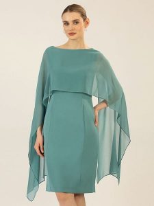 APART Sukienka w kolorze miętowym rozmiar: 36. Zielone sukienki Apart, bez wzorów, bez kołnierzyka, bez ramiączek, mini. Za 303,06 zł.