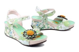 LAURA VITA 0007709 Barry 36 menthe, sandaly damskie. Zielone sandały LAURA VITA, bez wzorów, ze skóry, bez obcasa, na koturnie, bez zapięcia. Za 399,90 zł.