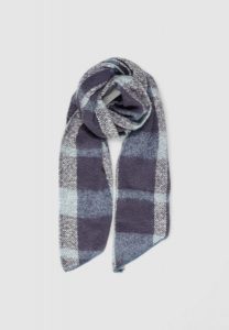 Szalik Kobieta ONLY Onllima New Check Cc. Niebieskie szaliki ONLY, bez wzorów, z poliesteru. Za 111,35 zł.