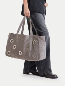 Guess Jeans Torebka CEO-GUESS-XC-003-10 Szary. Szare shopper bag Guess Jeans, z aplikacjami, z jeansu, bez dodatków. Za 329,99 zł.