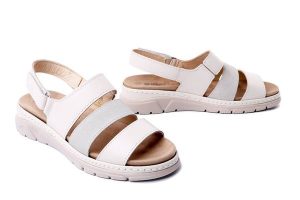 SUAVE 710177-03 weiss, sandały damskie. Brązowe sandały Suave, bez wzorów, z gumy, bez obcasa, bez zapięcia. Za 203,94 zł.