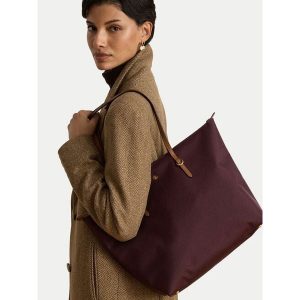 Torebka LAUREN RALPH LAUREN. Czerwone shopper bag Lauren Ralph Lauren, bez wzorów, bez dodatków. Za 799,99 zł.
