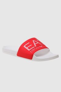 EA7 Koralowo-białe klapki z białym logo. Białe klapki EA7 Emporio Armani, bez wzorów, bez obcasa. W wyprzedaży za 138,99 zł.
