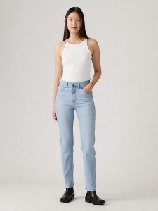 Levi's Dżinsy - Slim fit - w kolorze błękitnym rozmiar: W31/L32. Niebieskie jeansy Levi's®, z aplikacjami, z podwyższonym stanem. Za 242,13 zł.