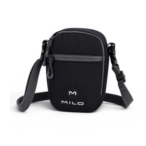 Torba podróżna mała lekka Milo MOKI 18 x 14 x 7 cm. Czarne torby podróżne i sportowe Milo, bez wzorów, z nylonu, na ramię, małe. Za 59,99 zł.
