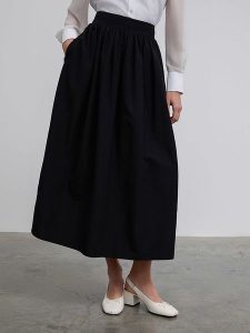 BGN Spódnica w kolorze czarnym rozmiar: 38. Czarne spódnice BGN, na imprezę, bez wzorów, maxi. Za 127,65 zł.