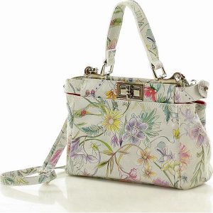 Nietuzinkowa dwustronna listonoszka włoska - crazy bag. Kuferki marki Verostilo. W wyprzedaży za 179,00 zł.