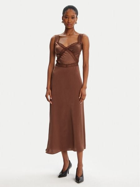 Bardot Sukienka koktajlowa Emory Lace Slip 58603DB Brązowy Regular Fit. Brązowe kombinezony Bardot, bez wzorów, z syntetyku, wizytowe, bez kołnierzyka, bez ramiączek. Za 309,99 zł.