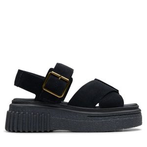 Sandały Clarks. Czarne sandały Clarks, bez wzorów, bez obcasa, na koturnie, bez zapięcia. Za 459,99 zł.