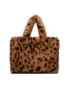 Guess Torebka W6BZ15 W4385 Brązowy. Brązowe torebki klasyczne Guess, z aplikacjami, z materiału, bez dodatków. Za 394,99 zł.