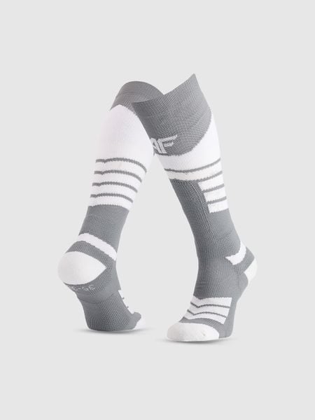4F Skarpety narciarskie damskie - szare 35-38. Szare skarpetki 4f, bez wzorów. Za 79,99 zł.