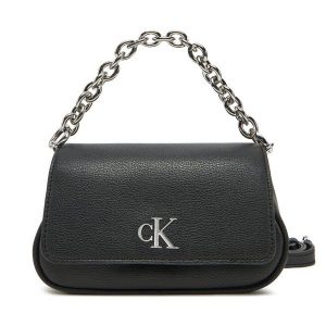 Torebka Calvin Klein Jeans. Czarne listonoszki Calvin Klein Jeans, bez wzorów, z jeansu, bez dodatków. Za 239,99 zł.