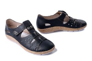 RIEKER 44852-14 blue, półbuty damskie. Niebieskie półbuty Rieker, na lato, bez wzorów, bez obcasa, bez zapięcia. Za 271,92 zł.