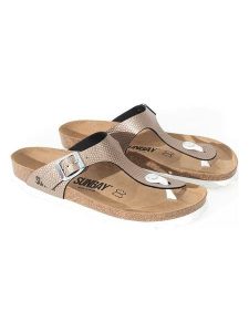 Sunbay Japonki "Camelia" w kolorze złotym rozmiar: 40. Żółte klapki Sunbay, bez wzorów, z otwartym noskiem, bez obcasa. Za 126,15 zł.