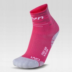 Skarpety do biegania damskie Uyn Free Run. Czarne skarpetki UYN, bez wzorów. Za 54,99 zł.