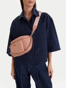 MEXX Torebka CEO-MEXX-S-005-07 Różowy. Czerwone listonoszki Mexx, bez wzorów, z tworzywa sztucznego, bez dodatków. Za 169,99 zł.