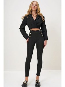 Trend Alaçatı Stili Legginsy w kolorze czarnym rozmiar: M. Czarne legginsy Trend Alaçatı Stili, bez wzorów, z podwyższonym stanem. Za 56,66 zł.