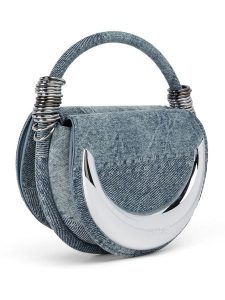 Replay Torebka w kolorze błękitnym - 21 x 16 x 10 cm rozmiar: onesize. Niebieskie torebki klasyczne Replay, bez wzorów, z materiału, bez dodatków. Za 347,95 zł.