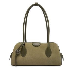 Torebka Calvin Klein. Zielone torebki klasyczne Calvin Klein, bez wzorów, bez dodatków. Za 699,99 zł.