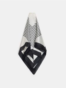 Chusta w paski - kremowy. Białe apaszki i chusty Sinsay, bez wzorów. Za 15,99 zł.