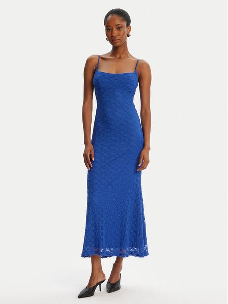 Bardot Sukienka koktajlowa Adoni Mesh 57998DB1 Niebieski Regular Fit. Niebieskie kombinezony Bardot, bez wzorów, z bawełny, wizytowe, bez kołnierzyka, bez ramiączek. Za 459,99 zł.