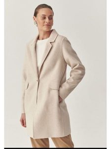 TATUUM Wełniany płaszcz w kolorze kremowym rozmiar: 38. Brązowe płaszcze Tatuum, bez wzorów, z wełny, bez kaptura. Za 588,81 zł.