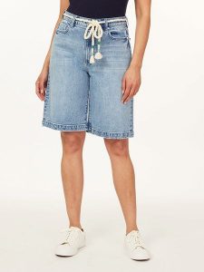 Scotch & Soda Bermudy dżinsowe w kolorze niebieskim rozmiar: W30. Niebieskie szorty Scotch & Soda, bez wzorów, z tkaniny, klasyczne, z podwyższonym stanem. Za 166,88 zł.