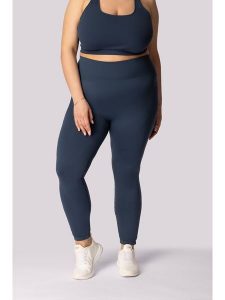 Spaio Legginsy sportowe "Base" w kolorze granatowym rozmiar: 3XL. Niebieskie legginsy Spaio, xl, bez wzorów, z materiału, z podwyższonym stanem, outdoorowe. Za 130,99 zł.