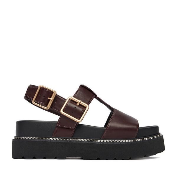 Sandały JENNY. Czerwone sandały Jenny, bez wzorów, bez obcasa, na koturnie, bez zapięcia. Za 159,99 zł.