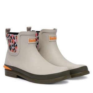 Kalosze Barbour. Szare kalosze Barbour, bez wzorów. Za 439,99 zł.