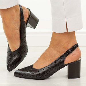 Czarne ażurowe czółenka damskie M.Daszyński 2263A-7. Czarne czółenka M.Daszyński, w ażurowe wzory, ze skóry, bez obcasa, na słupku, bez zapięcia. Za 169,00 zł.