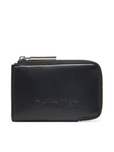 Calvin Klein Portfel Embossed Logo Zip Cardholder K60K613157 Czarny. Czarne portfele Calvin Klein, bez wzorów, ze skóry. Za 139,99 zł.