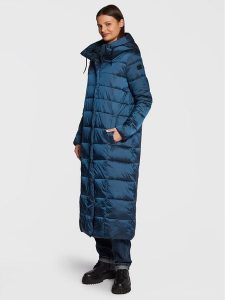 CMP Płaszcz zimowy 32K3136 Granatowy Regular Fit. Niebieskie płaszcze CMP, na zimę, bez wzorów, z syntetyku, bez kaptura. Za 539,99 zł.