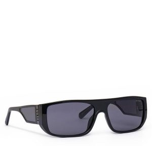 Okulary przeciwsłoneczne Guess. Czarne okulary przeciwsłoneczne Guess. Za 359,99 zł.