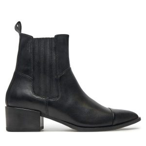 Botki Vagabond Shoemakers. Czarne botki Vagabond Shoemakers, bez wzorów, bez obcasa, na słupku, bez zapięcia. Za 549,99 zł.