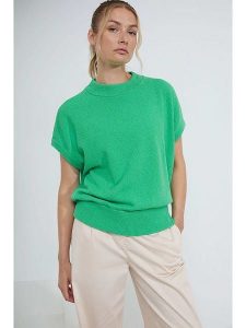 Josephine & Co Sweter "Dian" w kolorze zielonym rozmiar: S. Zielone swetry oversize Josephine & Co, s, bez wzorów, bez ramiączek. Za 122,96 zł.