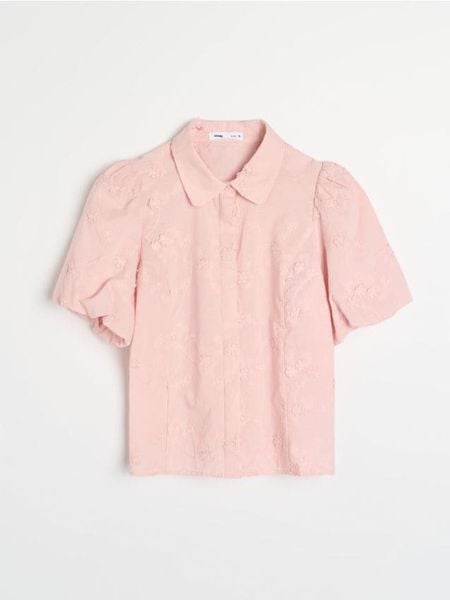 Bawełniana haftowana koszula z bufkami - różowy. Czerwone koszule Sinsay, l, bez wzorów, z bawełny, bez kołnierzyka, bez ramiączek. Za 59,99 zł.