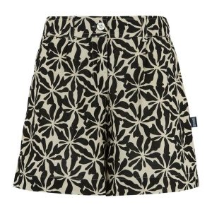 Shorty Damskie Sabelle. Czarne szorty Regatta, bez wzorów, sportowe. Za 156,99 zł.