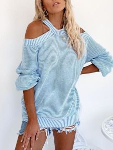 Milan Kiss Sweter w kolorze błękitnym rozmiar: M. Niebieskie swetry oversize Milan Kiss, m, bez wzorów, bez ramiączek. Za 184,95 zł.