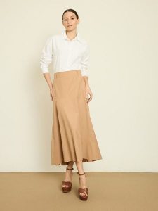 BGN Spódnica w kolorze beżowym rozmiar: 38. Brązowe spódnice BGN, na imprezę, bez wzorów, midi. Za 100,99 zł.