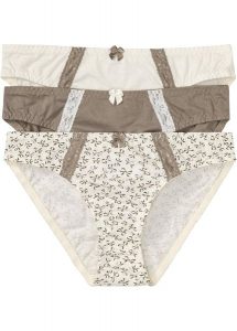 Figi bawełniane (3 pary). Brązowe figi bonprix, bez wzorów, z bawełny. Za 67,99 zł.