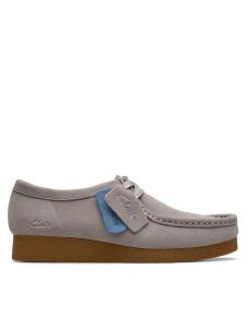 Clarks Półbuty WallabeeEVOSh 26181477 Szary. Szare półbuty Clarks, bez wzorów, ze skóry, bez obcasa, na płaskiej podeszwie, bez zapięcia. Za 339,99 zł.