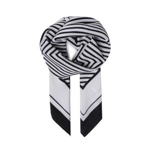 Apaszka Jenny Fairy. Białe apaszki i chusty Jenny Fairy, bez wzorów. Za 33,99 zł.