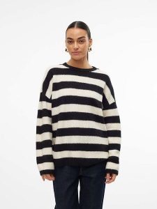 Vero Moda Sweter w kolorze czarno-białym rozmiar: M. Białe swetry oversize Vero Moda, m, bez wzorów, ze splotem, bez ramiączek. Za 110,29 zł.