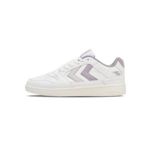 Sneakersy damskie Hummel St. Power Play. Białe buty sportowe Hummel, bez wzorów, bez zapięcia. W wyprzedaży za 215,50 zł.