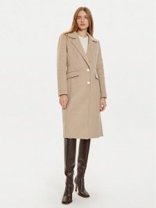 Guess Płaszcz zimowy Nancy W4BL32 WGJG2 Beżowy Regular Fit. Brązowe płaszcze Guess, na zimę, xl, z aplikacjami, z syntetyku, bez kaptura. Za 999,99 zł.