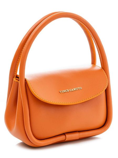 Vince Camuto Torebka "Como" w kolorze pomarańczowym - 19 x 15 x 9 cm rozmiar: onesize. Pomarańczowe torebki klasyczne Vince Camuto, bez wzorów, z materiału, przez ramię, bez dodatków. Za 139,54 zł.
