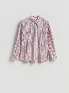 Koszula z koronką - wielobarwny. Koszule Reserved, l, bez wzorów, z bawełny, bez kołnierzyka, bez ramiączek. Za 159,99 zł.