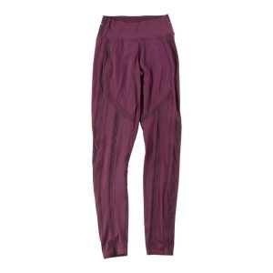 Second life - Legginsy damskie Gymshark do biegania - Stan bardzo dobry. Czerwone legginsy Gymshark, bez wzorów, z materiału. Za 85,16 zł.