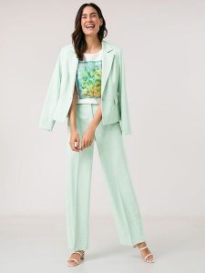 Gerry Weber Koszulka w kolorze białym rozmiar: 44. Białe bluzki Gerry Weber, bez wzorów, bez kołnierzyka, bez ramiączek. Za 79,03 zł.